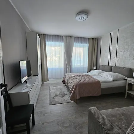 New4 Апартаменты *